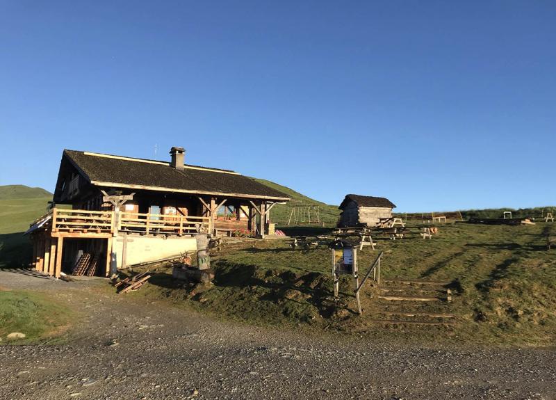 hebergement refuge de la croix de pierre hauteluce les saisies