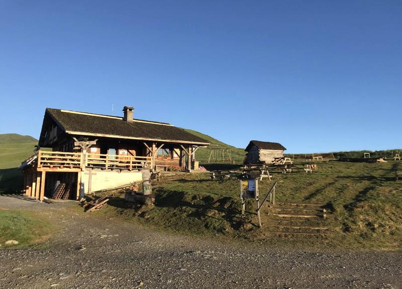 hebergement refuge de la croix de pierre hauteluce les saisies